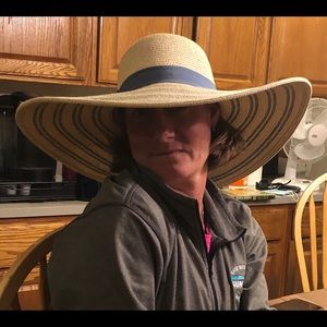 Meet your Posher, Lori